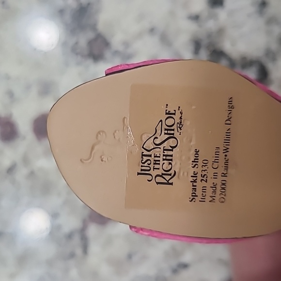 Just the Right Shoe Collection - Picture 7 of 10